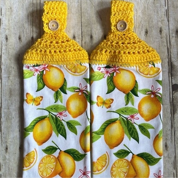 💕HP💕Lemon Crochet Top Hanging Towels Set of 2 Single Thickness - Picture 1 of 6